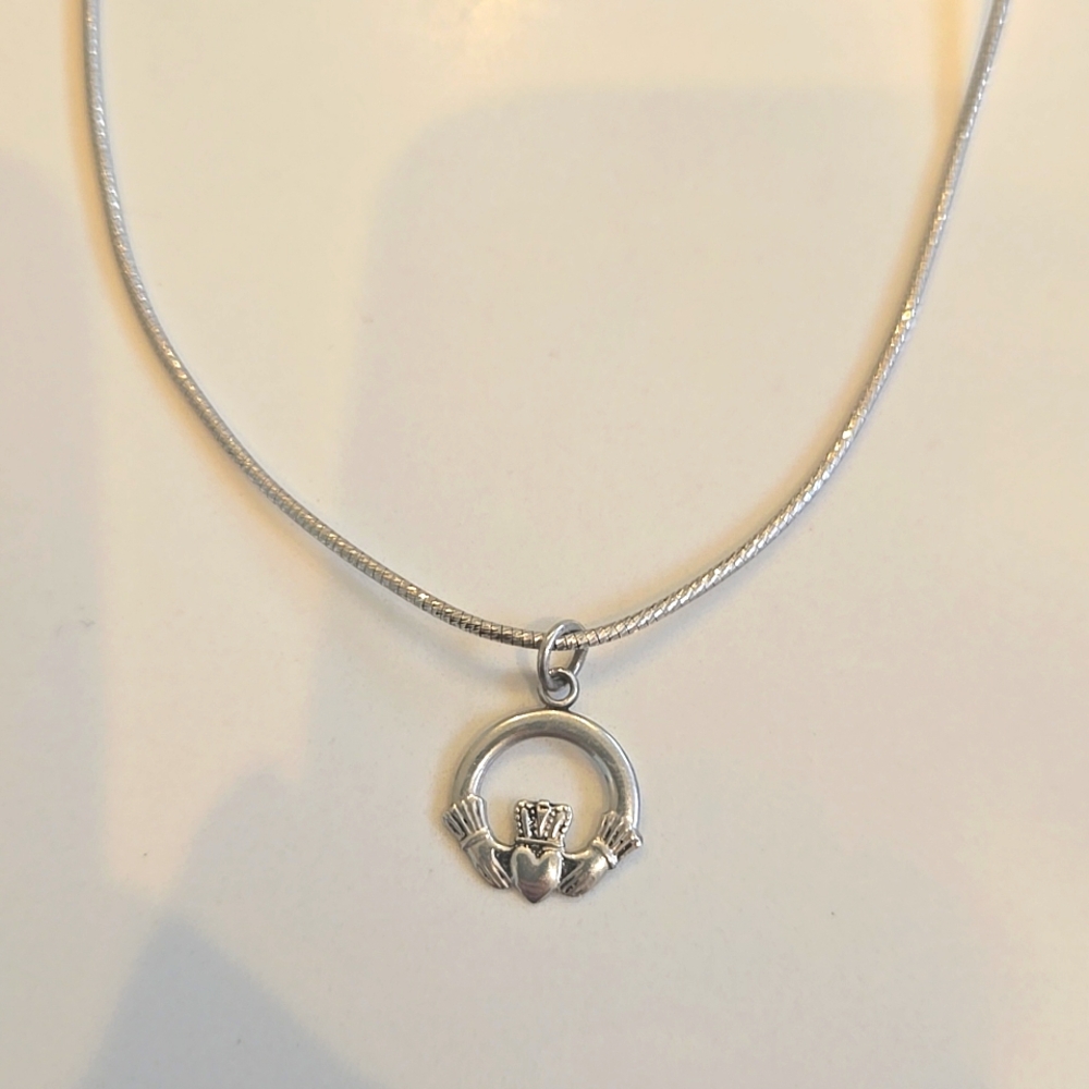 Irish Claddah Charm on Silver Rope Chain